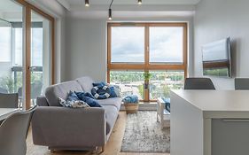 Waveside Apartment - With A Sea View